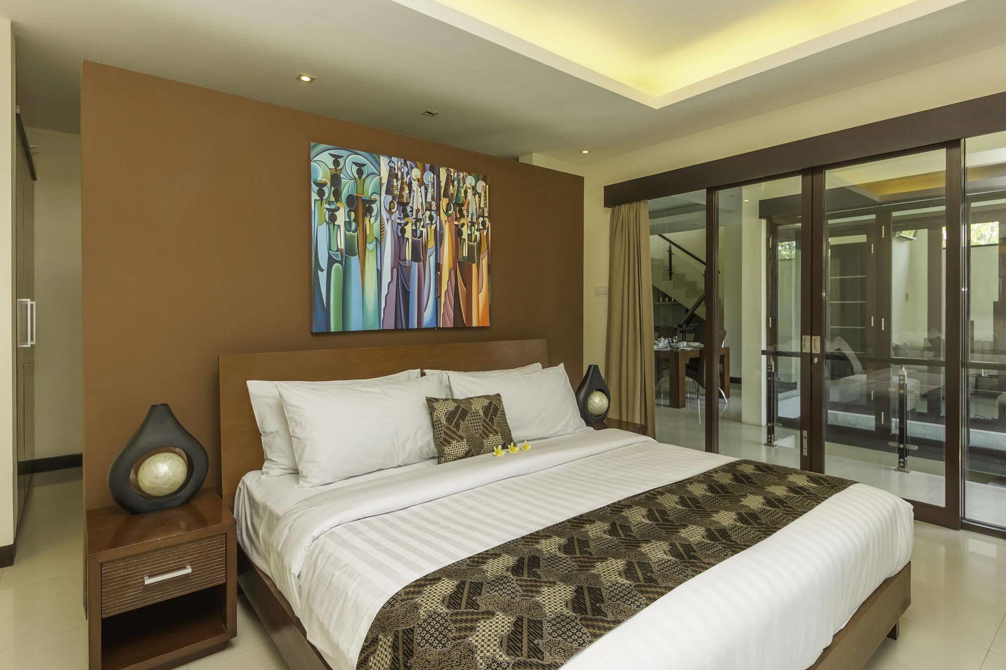 Villa Cascade Seminyak Esterno foto