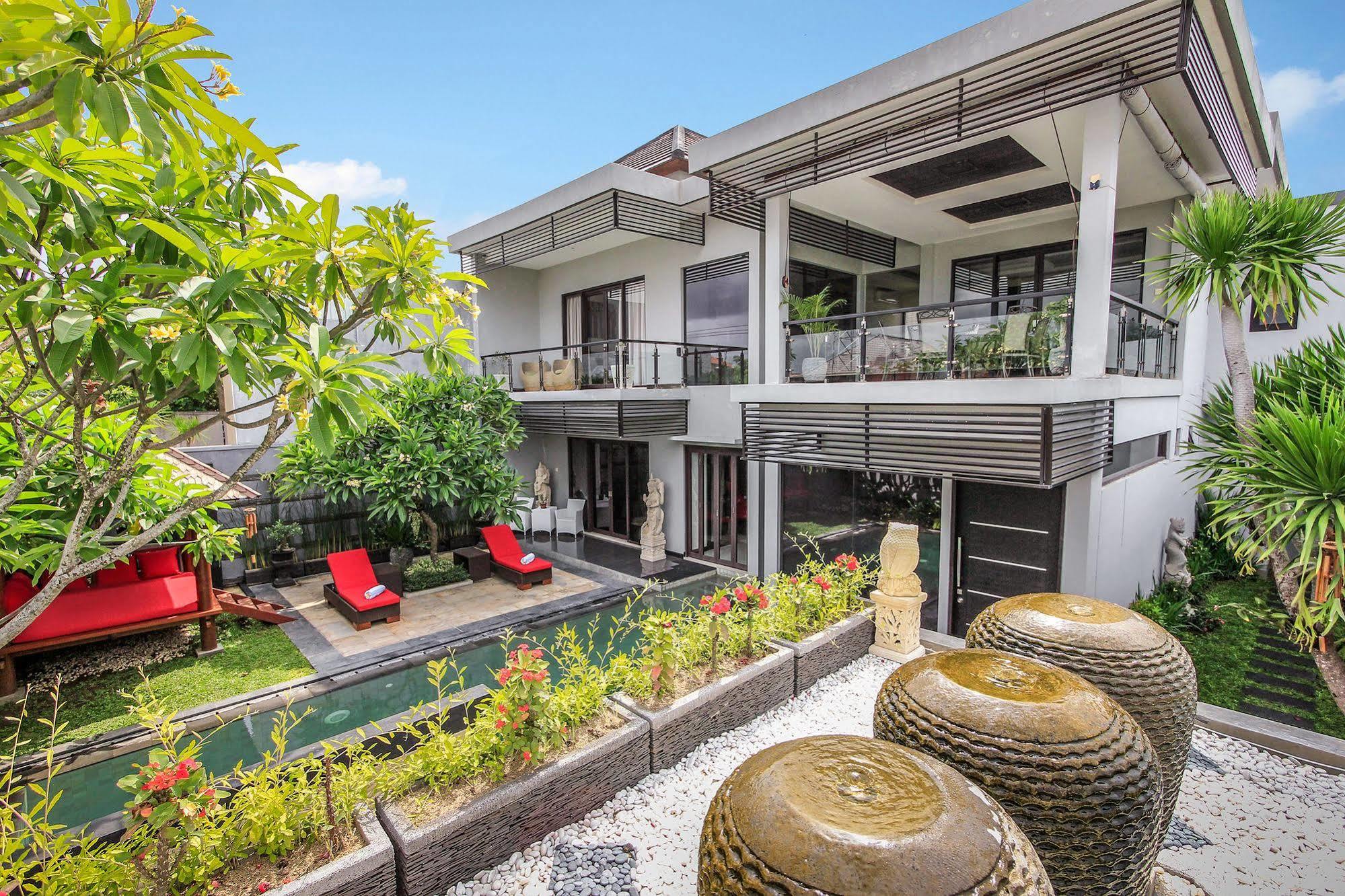 Villa Cascade Seminyak Esterno foto