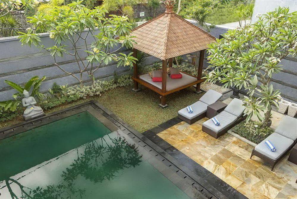 Villa Cascade Seminyak Esterno foto